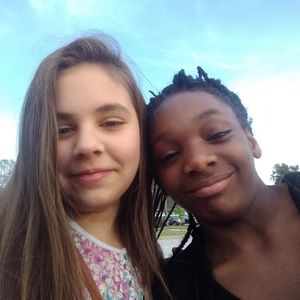 Meet your Posher, Lydia